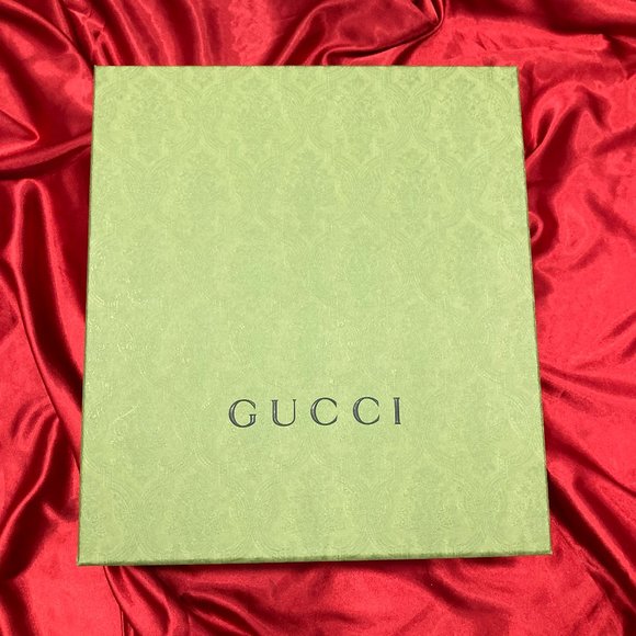 Large Gucci Box - Picture 1 of 4